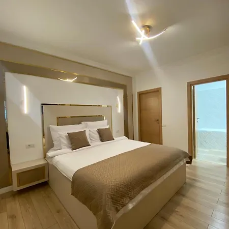 Elegant - Titan Park Бухарест