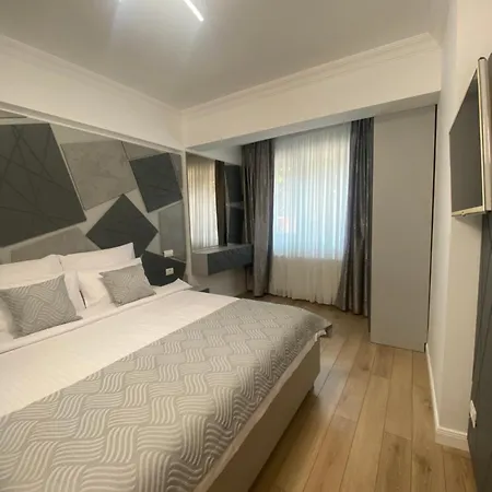 Elegant - Titan Park Бухарест