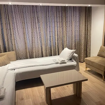 Elegant - Titan Park Apartman *